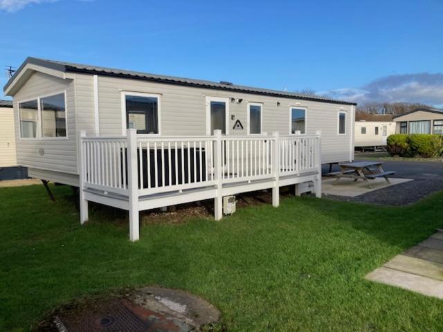 3 Bedroom Modern Caravan Sleeps Up To 8 Millom Εξωτερικό φωτογραφία