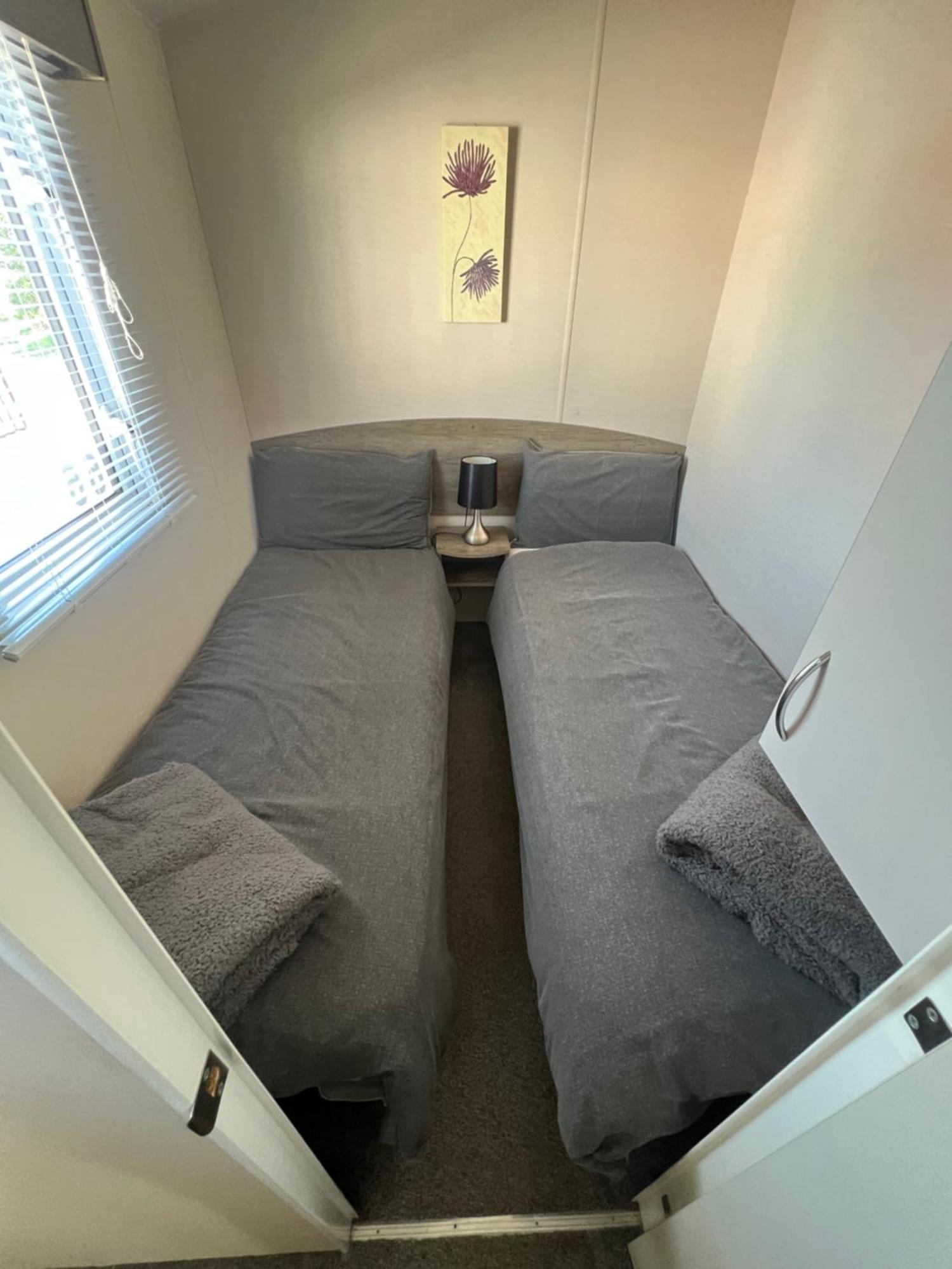 3 Bedroom Modern Caravan Sleeps Up To 8 Millom Εξωτερικό φωτογραφία