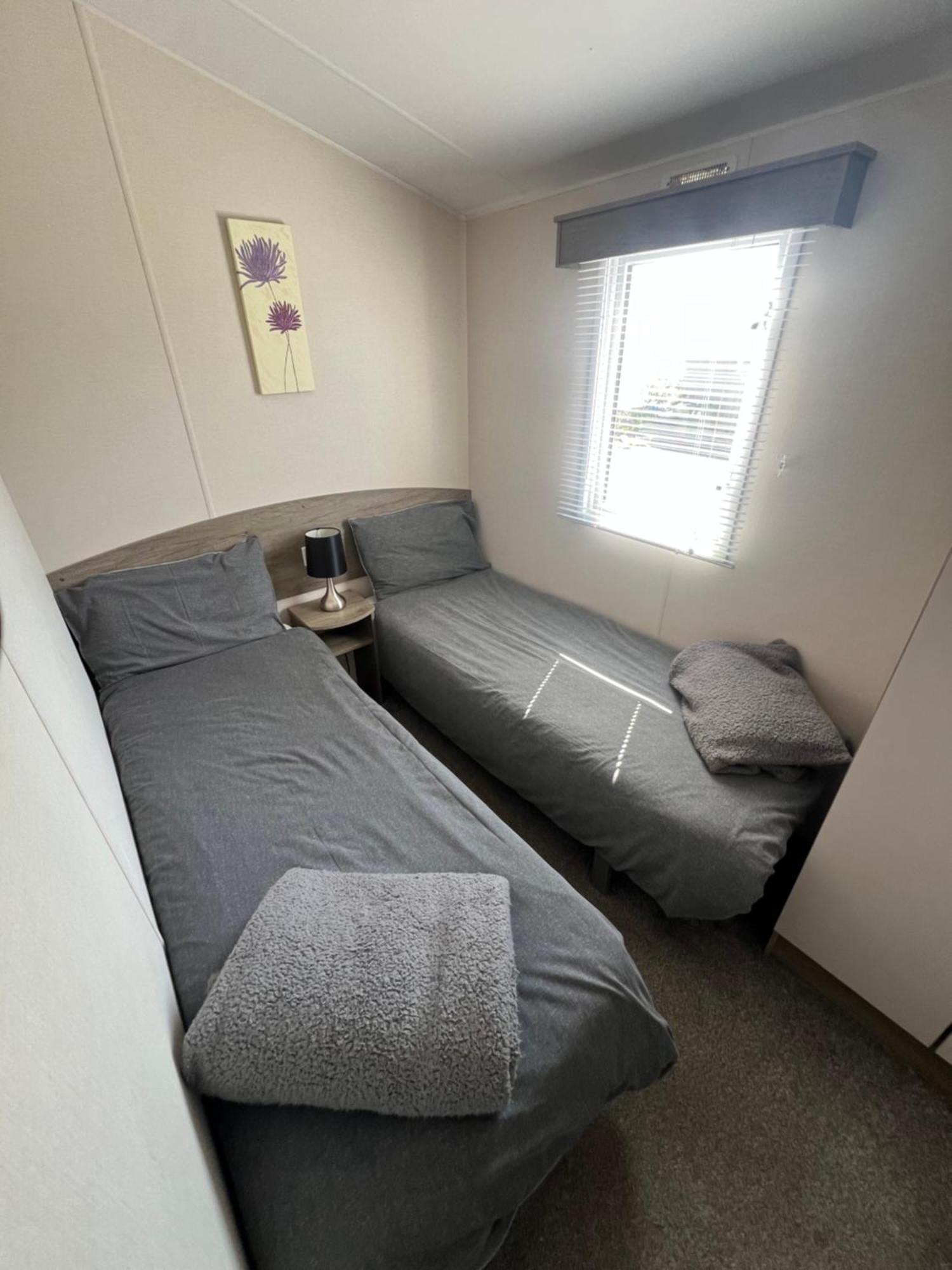 3 Bedroom Modern Caravan Sleeps Up To 8 Millom Εξωτερικό φωτογραφία